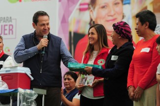 Entrega de Acciones para la Mujer en Cuautitlán Izcalli