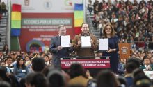 Entrega de Acciones por la Educación